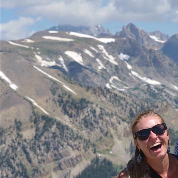 Meet your Posher, Megan - Picture 8 of 8